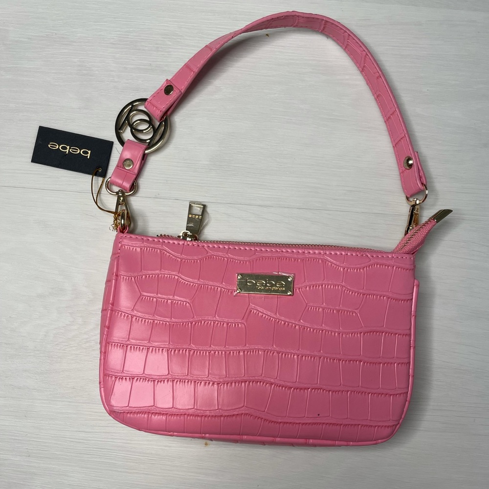 Cutest y2k Bebe bag nwt 💖💗🌸.Never worn, fits as a shoulder bag.